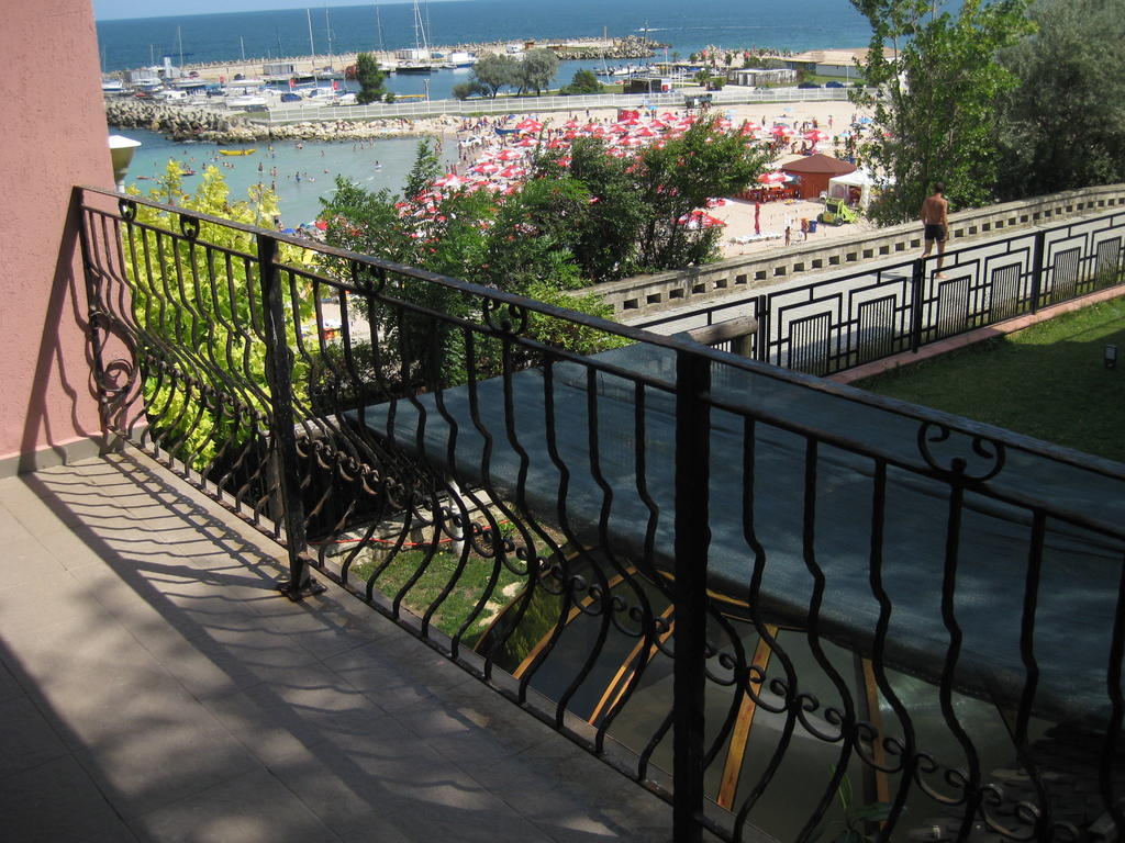 V3 Villa Ефоріє-Норд Номер фото